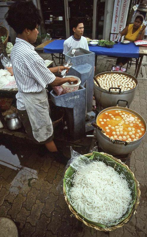 WT 0800 122-16 Thailand.jpg